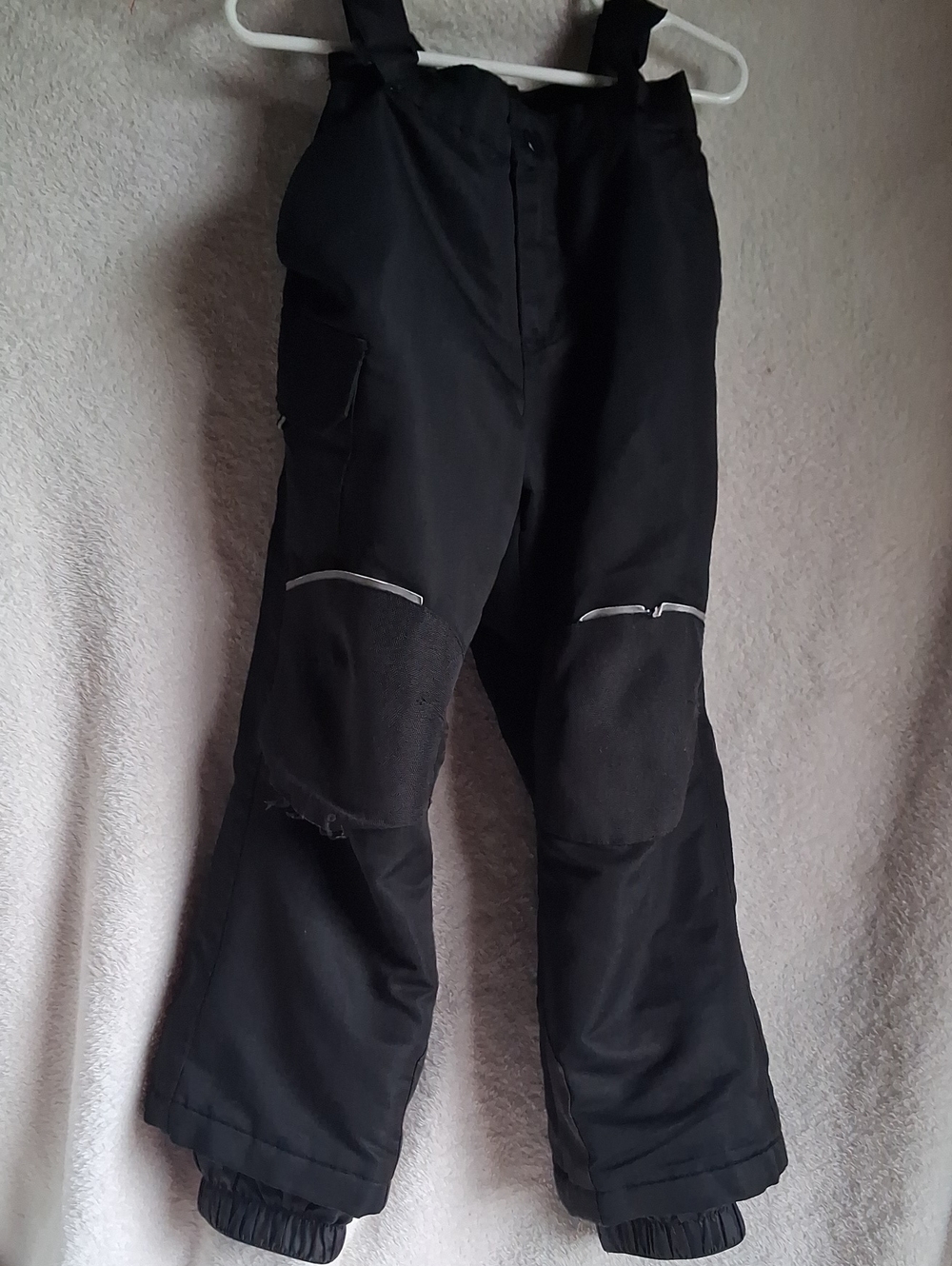 Kids Swiss Tech Black Insulated Snow Pants with Knee Reinforcement